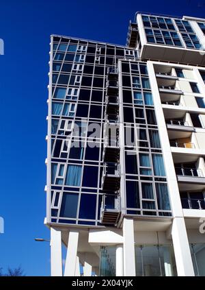 Visage Apartment block, Winchester Road, Swiss Cottage, Londra, NW3 Foto Stock