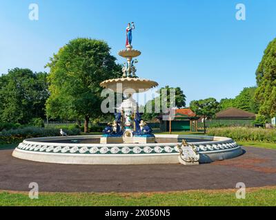 Regno Unito, Somerset, Taunton, Vivary Park, Queen Victoria Memorial Fountain. Foto Stock