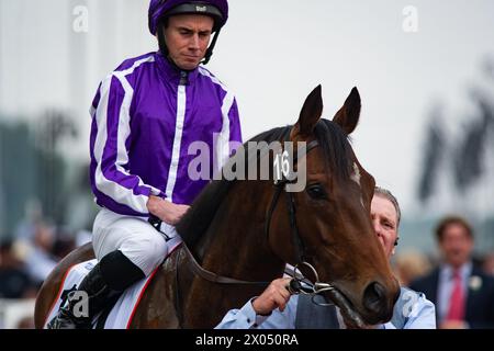 La Torre di Londra e Ryan Moore vincono il rinnovo 2024 della G2 Dubai Gold Cup per l'allenatore Aidan o'Brien, 30/03/24. Crediti JTW equine Images / Alamy. Foto Stock