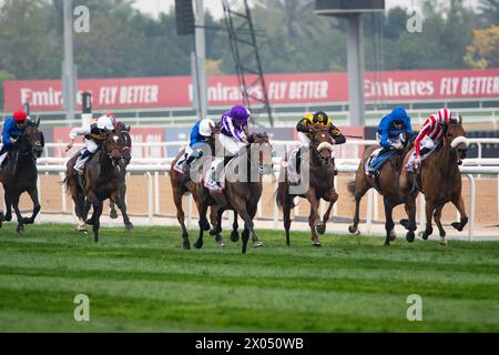 La Torre di Londra e Ryan Moore vincono il rinnovo 2024 della G2 Dubai Gold Cup per l'allenatore Aidan o'Brien, 30/03/24. Crediti JTW equine Images / Alamy. Foto Stock