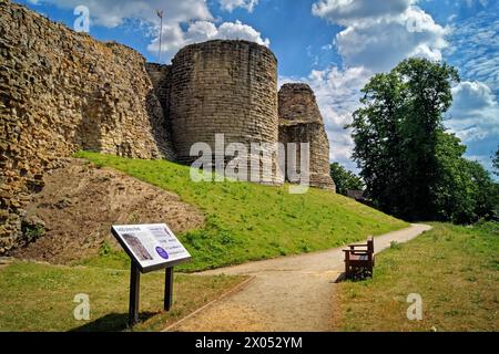 Regno Unito, West Yorkshire, Pontefract Castle. Foto Stock