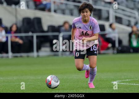 Columbus, Ohio, Stati Uniti. 9 aprile 2024. Honoka Hayashi (16 anni), centrocampista della nazionale giapponese femminile, in azione durante la partita tra la nazionale giapponese femminile e la nazionale brasiliana femminile al Lower.com Field di Columbus, Ohio. Il Brasile ha vinto 2-1 (Credit Image: © Scott Stuart/ZUMA Press Wire) SOLO PER L'USO EDITORIALE! Non per USO commerciale! Foto Stock