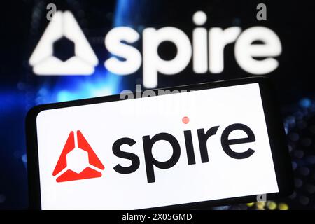 Ucraina. 09 aprile 2024. In questa illustrazione fotografica, un logo Spire Global Inc. Viene visualizzato sullo schermo di uno smartphone. Credito: SOPA Images Limited/Alamy Live News Foto Stock