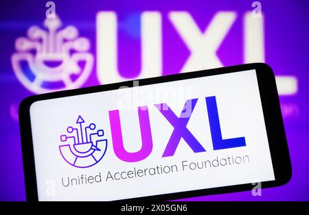 Ucraina. 09 aprile 2024. In questa immagine, il logo UXL Foundation (Unified Acceleration Foundation) è visibile sullo schermo di uno smartphone. Credito: SOPA Images Limited/Alamy Live News Foto Stock