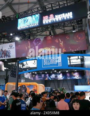 Shanghai, Cina. 10 aprile 2024. Uno stand congiunto di Blizzard e NetEase Games è stato allestito a Chinajoy a Shanghai, Cina, il 2 agosto 2019. (Foto di Costfoto/NurPhoto) credito: NurPhoto SRL/Alamy Live News Foto Stock