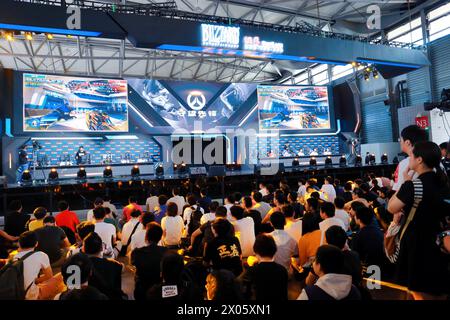 Shanghai, Cina. 10 aprile 2024. Uno stand congiunto di Blizzard e NetEase Games è stato allestito a Chinajoy a Shanghai, Cina, il 2 agosto 2019. (Foto di Costfoto/NurPhoto) credito: NurPhoto SRL/Alamy Live News Foto Stock