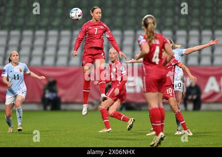 Viborg, Danimarca. 09 aprile 2024. Sanne Troelsgaard (7) della Danimarca, nella foto di martedì 9 aprile 2024 a Viborg, durante una partita di calcio tra le nazionali femminili di Danimarca e Belgio, chiamata The Red Flames nella seconda partita del gruppo A2 nella fase di campionato del concorso europeo di qualificazione femminile 2023-24, Danimarca . Crediti: Sportpix/Alamy Live News Foto Stock