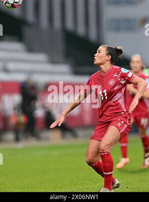 Viborg, Danimarca. 09 aprile 2024. Katrine Veje (11) della Danimarca, nella foto in azione durante una partita di calcio tra le squadre nazionali femminili di Danimarca e Belgio, chiamata The Red Flames la seconda partita del gruppo A2 nella fase di campionato del campionato europeo di qualificazione femminile 2023-24, martedì 9 aprile 2024 a Viborg, Danimarca . Crediti: Sportpix/Alamy Live News Foto Stock
