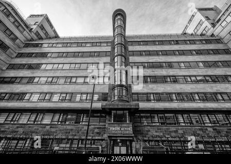 L'ibex House Art Deco ottimizza l'edificio di uffici in stile moderno in Haydon Street dal 1937. Città di Londra Foto Stock