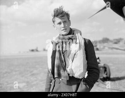 LA BATTAGLIA DELLA GRAN BRETAGNA 1940 - il tenente di volo Colin H Macfie del No. 616 Squadron, Fowlmere, settembre 1940 Foto Stock