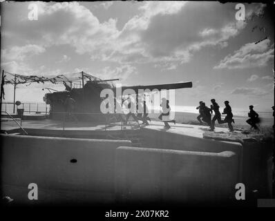 Un equipaggio di cannoni da 9,2 pollici dell'esercito britannico prende posizione a Culver Point Battery, Isola di Wight, il 24 agosto 1940 durante la seconda guerra mondiale Foto Stock