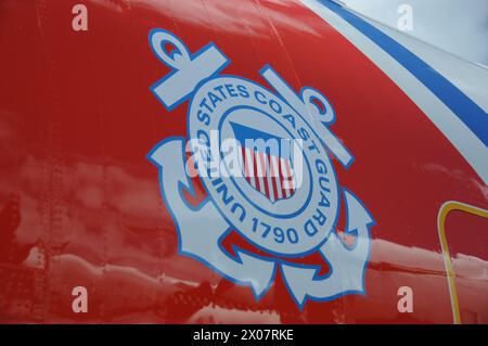 Emblema della Guardia Costiera DEGLI STATI UNITI sulla C130 Foto Stock