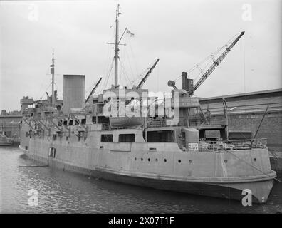 HMS INVICTA E HMS DUKE OF WELLINGTON. 22 LUGLIO 1942. - Vista della HMS INVICTA dal quartiere di poppa Foto Stock