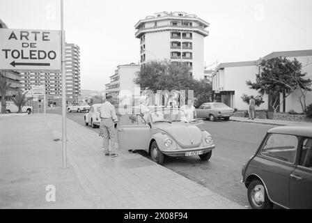 Attuali 18 - 5 - 1973: Mini-turisti nel sud i viaggi di famiglia al sud stanno diventando sempre più popolari. In molti dei luoghi turistici più grandi ci sono mini club per i più piccoli. Foto: Ivar Aaserud / Aktuell / NTB ***FOTO NON ELABORATA*** Foto Stock