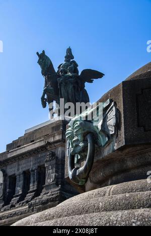Coblenza, Germania 24 giugno 2023, il monumento Kaiser Wilhelm al Deutsches Eck di Coblenza Foto Stock