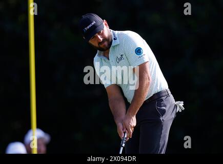 Augusta, Stati Uniti. 10 aprile 2024. Stephan Jager della Germania putt mentre gioca una partita di allenamento al Masters Tournament presso l'Augusta National Golf Club di Augusta, Georgia, mercoledì 10 aprile 2024. Foto di John Angelillo/UPI credito: UPI/Alamy Live News Foto Stock