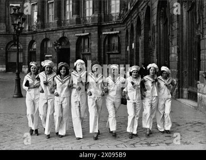 Catherinettes, Rue de la Paix, Parigi, 1932. Foto Stock