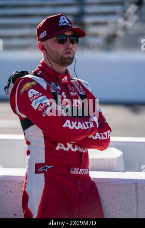 William Byron sale in pista per qualificarsi per il Cook Out 400 a Martinsville, Virginia, USA. Foto Stock