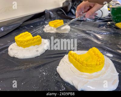 Studi di denti modello degli studenti della Facoltà di Odontoiatria. Foto Stock