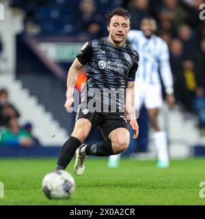 West Bromwich, Regno Unito. 10 aprile 2024. Andy Rinomhota di Rotherham durante l'EFL Sky Bet Championship match tra West Bromwich Albion e Rotherham United agli Hawthorns, West Bromwich, Inghilterra, il 10 aprile 2024. Foto di Stuart Leggett. Solo per uso editoriale, licenza richiesta per uso commerciale. Non utilizzare in scommesse, giochi o pubblicazioni di singoli club/campionato/giocatori. Crediti: UK Sports Pics Ltd/Alamy Live News Foto Stock