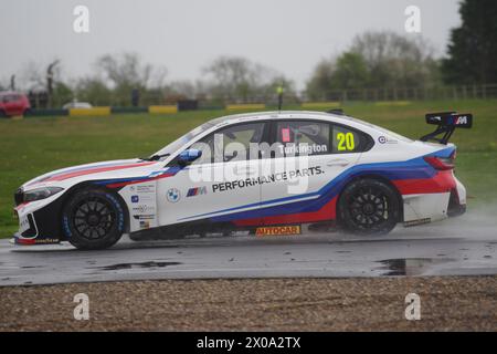 Dalton on Tees, 10 aprile 2024. Colin Turkington guida una BMW 330e M Sport per il Team BMW durante una giornata di test BTCC al Croft Circuit. Credito: Colin Edwards. Foto Stock