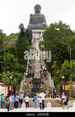 Le ripide scale sull'isola di Lantau fino al grande Buddha Foto Stock