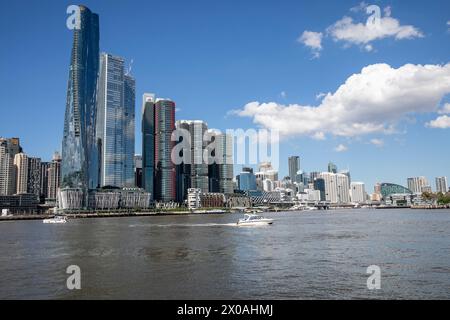 Grattacieli e torri di uffici di Sydney, Australia, nel paesaggio urbano e nello skyline di Sydney, con il porto Darling visibile e l'edificio Ribbon, Australia Foto Stock