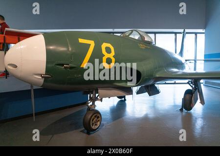 Steven F. Udvar-Hazy Center, è lo Smithsonian National Air and Space Museum, nella contea di Fairfax, Virginia, Stati Uniti Foto Stock