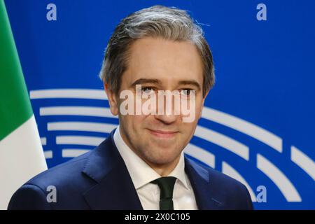 Bruxelles, Belgio. 11 aprile 2024. Roberta METSOLA, Presidente del Parlamento europeo, incontra Simon HARRIS, primo ministro irlandese a Bruxelles, Belgio, l'11 aprile 2024. Crediti: ALEXANDROS MICHAILIDIS/Alamy Live News Foto Stock