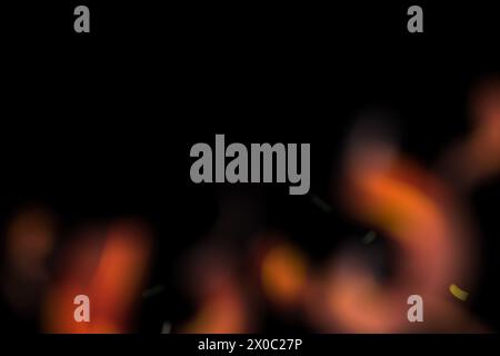 Effetto fuoco dinamico su sfondo nero. Luci rosse e arancioni sfocate. Effetto sovrapposizione fiamme. A piè di pagina, Border. Rendering 3D. Foto Stock