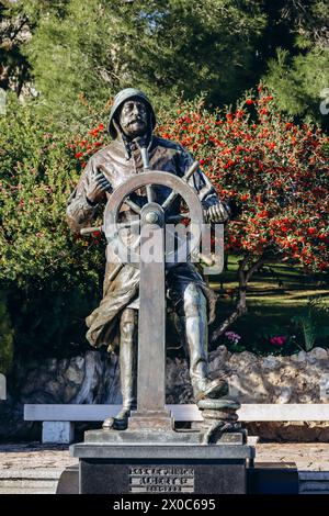 Monaco, Monaco - 20 gennaio 2024: Statua del Principe di Monaco Alberto 1 nei Giardini di San Martino Foto Stock