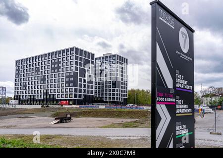 DAS Seven-Stones Quartier a Bochum, ein Campus mit Studentenwohnungen, Business Apartments, Büroflächen, Gastronomie und Service Bereichen, fungiert als Klimaschutzsiedlung, NRW, Deutschland Seven-Stones Quartier *** The Seven Stones Quartier a Bochum, un campus con appartamenti per studenti, business Apartments, uffici, ristoranti e aree di servizio, funziona come protezione del clima, NRW quartiere delle sette pietre della Germania Foto Stock