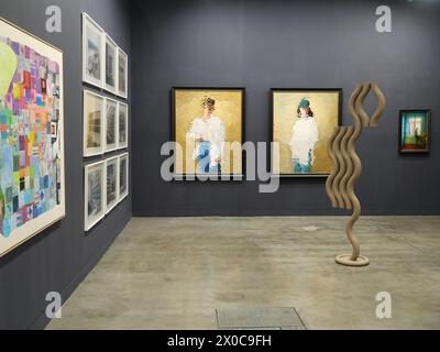 Milano, Italia. 11 aprile 2024. Milano - Anteprima di Miart ad Allianz Mico solo utilizzo editoriale credito: Agenzia fotografica indipendente/Alamy Live News Foto Stock