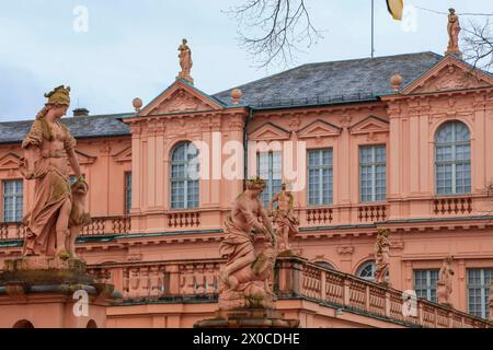 Ehrenhof barocke Dreiflügelanlage Schloss Rastatt, ehemalige Residenz der Markgrafen von Baden-Baden, Rastatt, Baden-Württemberg, Deutschland *** Corte d'onore barocca complesso a tre alate Palazzo Rastatt, ex residenza dei margravi di Baden Baden, Rastatt, Baden Württemberg, Germania Foto Stock