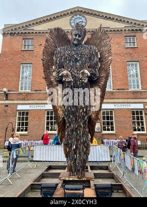 La scultura del crimine anti coltello di taunton Parade somerset inghilterra Regno Unito Foto Stock