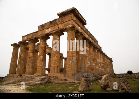 Templi greci dorici nel Parco Archeologico di Selinunte, Sicilia Foto Stock