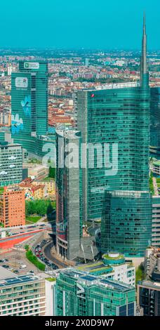 Veduta aerea di Milano, grattacieli. Palazzo Lombardia, torre Unicredit e grattacielo Accenture. 04-11-2024. Italia Foto Stock
