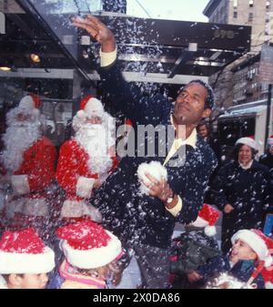 **FILE PHOTO** O.J. Simpson è morto. 1991 OJ Simpson John Barrett/PHOTOLINK/MediaPunch Foto Stock