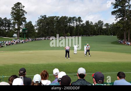 Augusta, Stati Uniti. 11 aprile 2024. Lucas Glover gioca sul secondo green durante il primo turno del Masters Tournament all'Augusta National Golf Club di Augusta, Georgia, giovedì 11 aprile 2024. Foto di Tannen Maury/UPI credito: UPI/Alamy Live News Foto Stock