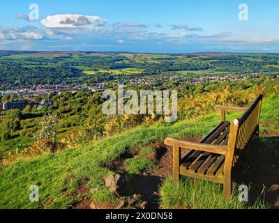 Regno Unito, West Yorkshire, Ilkley, Ilkley Moor, Viewpoint vicino a White Wells. Foto Stock