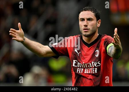 Milano, Italia. 11 aprile 2024. Davide Calabria dell'AC Milan reagisce in occasione della partita di Europa League tra l'AC Milan e L'AS Roma allo stadio San Siro di Milano (Italia), 11 aprile 2024. Crediti: Insidefoto di andrea staccioli/Alamy Live News Foto Stock