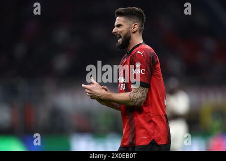 Milano, Italia. 11 aprile 2024. Olivier Giroud dell'AC Milan gesti durante la partita di andata dei quarti di finale di UEFA Europa League tra l'AC Milan e la Roma allo Stadio Giuseppe Meazza l'11 aprile 2024 a Milano. Crediti: Marco Canoniero/Alamy Live News Foto Stock