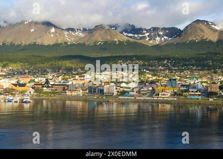 Porto di Ushuaia, la città più meridionale del mondo e capitale della Terra del fuoco, Antartide e delle Isole dell'Atlantico meridionale dell'Argentina Foto Stock