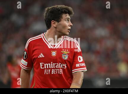 Lisbona, Portogallo. 11 aprile 2024. Joao Nves del Benfica in azione durante la partita di andata dei quarti di finale di UEFA Europa League tra Benfica e Olympique de Marseille allo stadio Estádio da Luz di Lisbona, Portogallo, giovedì 11 aprile 2024. Foto di Zed Jameson/ABACAPRESS.COM credito: Abaca Press/Alamy Live News Foto Stock