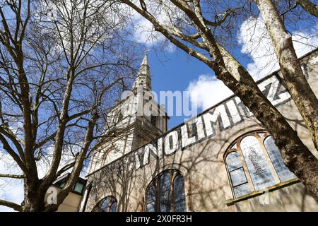 Bristol, Inghilterra - 29 marzo 2024: St Mary le Port Church a Bristol City in una giornata di sole Foto Stock