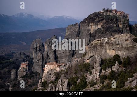 Monasteri di Meteora, una formazione geologica nel nord della Grecia, nel distretto regionale di Trikala, Tessaglia, nella valle del Penee il 7 febbraio 20 Foto Stock