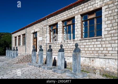 Vista del Museo Nazionale della resistenza nella Vecchia Viniani, Evrytania nella Grecia centrale Foto Stock