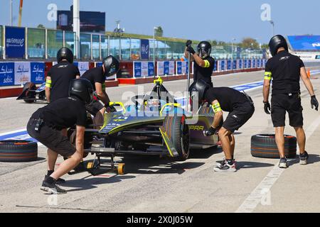 Misano World Circuit, Italia. 12 aprile 2024. 11 TRAMNITZ Tim (Ger), ABT CUPRA Formula e Team, Mahindra M9Electro, azione durante l'ePrix di Misano 2024, 5° appuntamento del Campionato del mondo di Formula e ABB FIA 2023-24, sul Misano World Circuit Marco Simoncelli dall'11 al 14 aprile 2024 a Misano Adriatico, Italia. Crediti fotografici: Agenzia fotografica indipendente/Alamy Live News Foto Stock