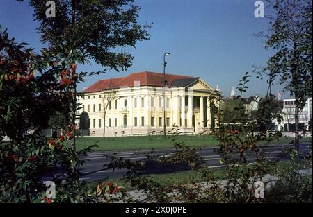 Vista autunnale della residenza ufficiale del ministro bavarese Presidente. [traduzione automatizzata] Foto Stock