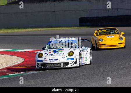 SCARPERIA E SAN PIERO, ITALIA, 5 APRILE 2024, #75 LEE MAXTED-PAGE (GB) - PORSCHE 997 GT3 RSR / 2009 - LEGGENDE DELLE CORSE DI RESISTENZA DURANTE IL MUGELLO C 2024 Foto Stock